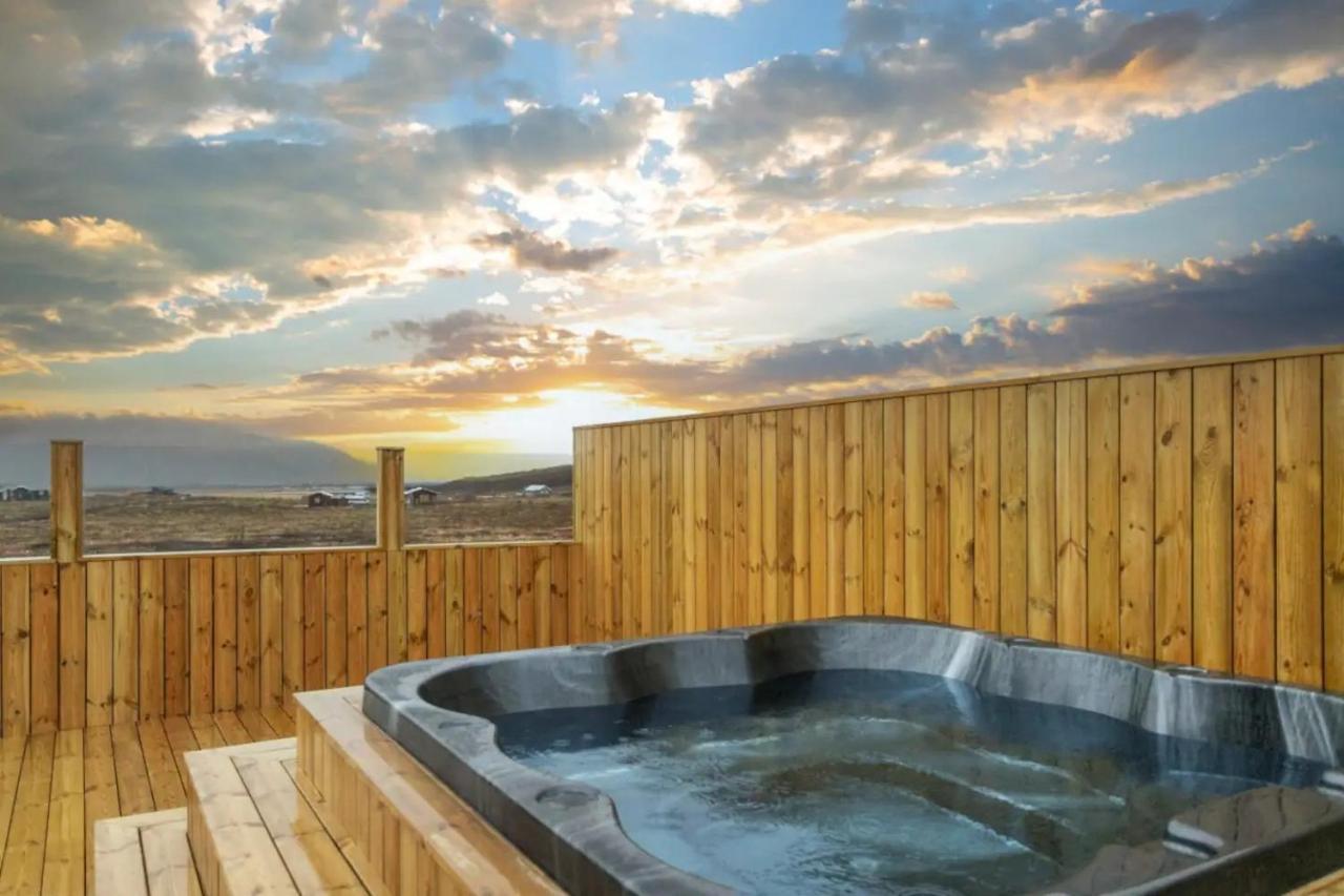 Luxury Log Home With A Hot Tub セルフォス エクステリア 写真