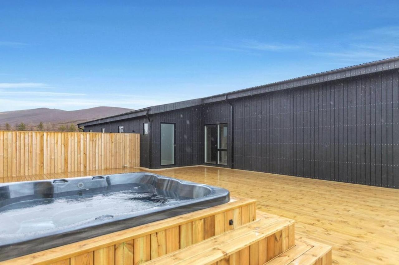 Luxury Log Home With A Hot Tub セルフォス エクステリア 写真