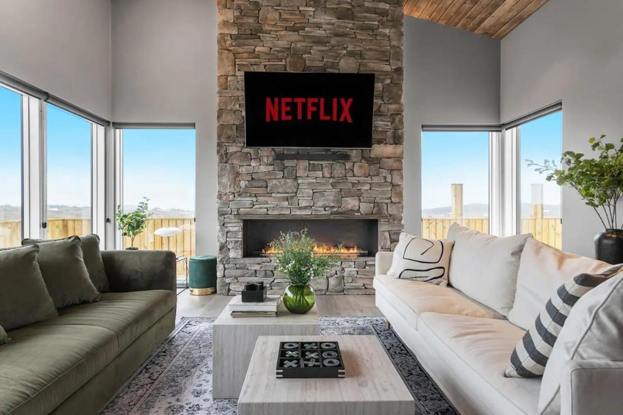 Luxury Log Home With A Hot Tub セルフォス エクステリア 写真